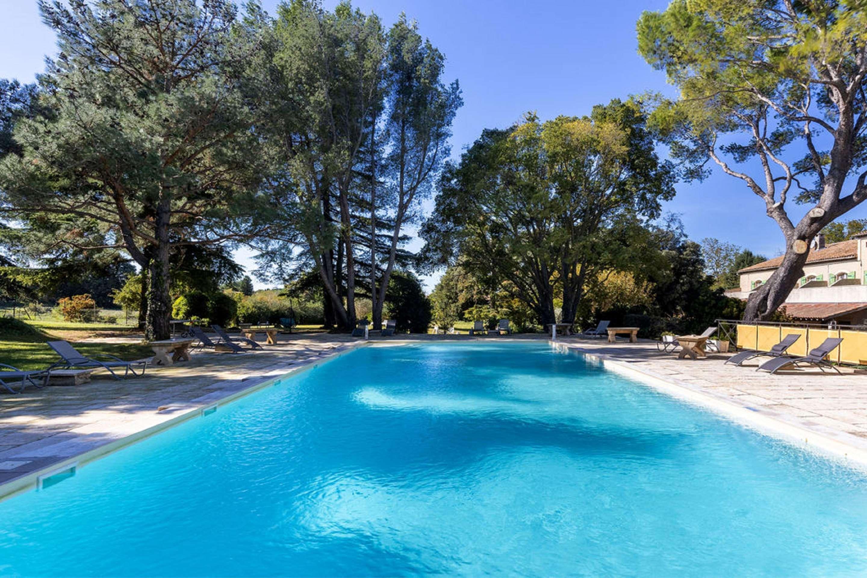 Best Western Le Val Majour Fontvieille Ngoại thất bức ảnh